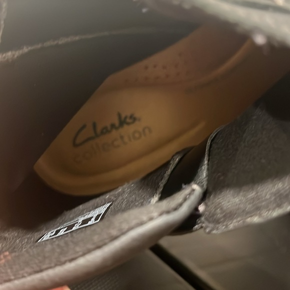 CLARKS Women's Cora Derby Ruched Black Side Zip Booties - Picture 9 of 9